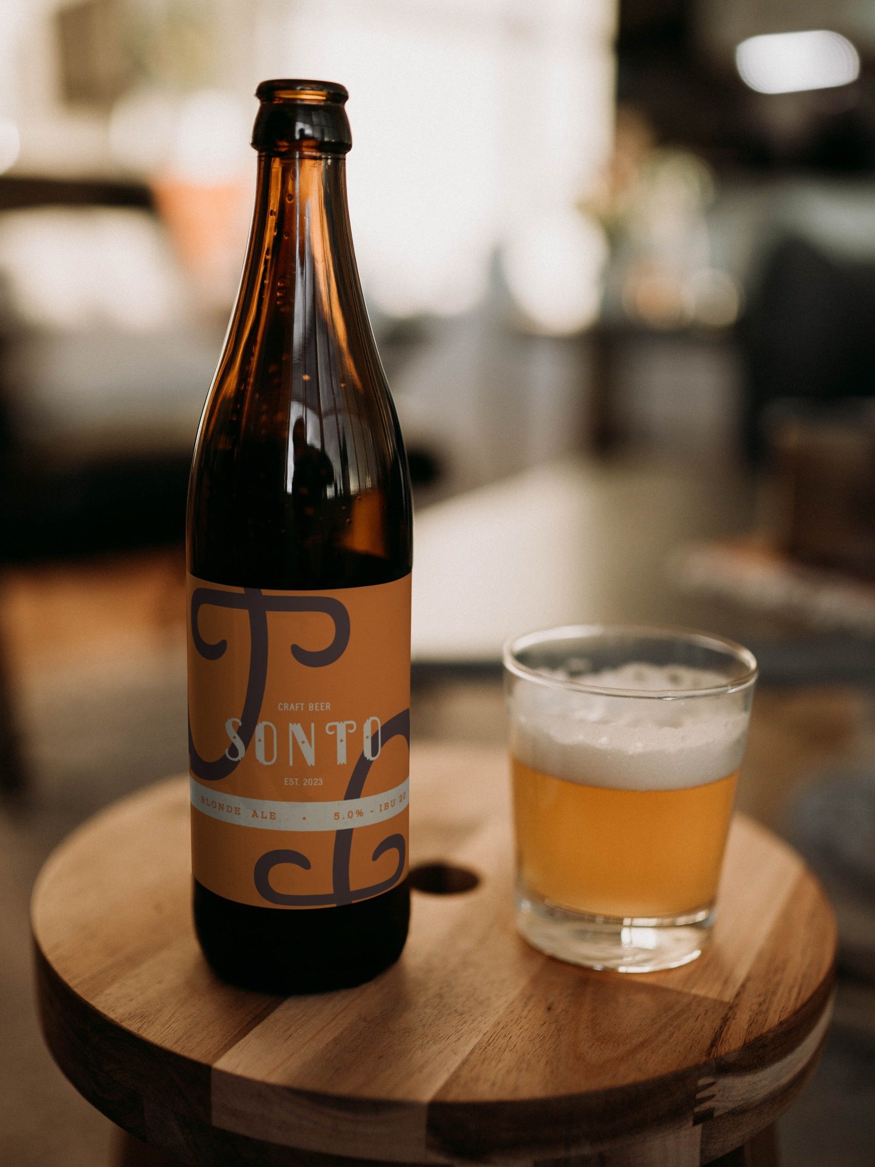 Sonto Beer bottle photo — Blonde Ale